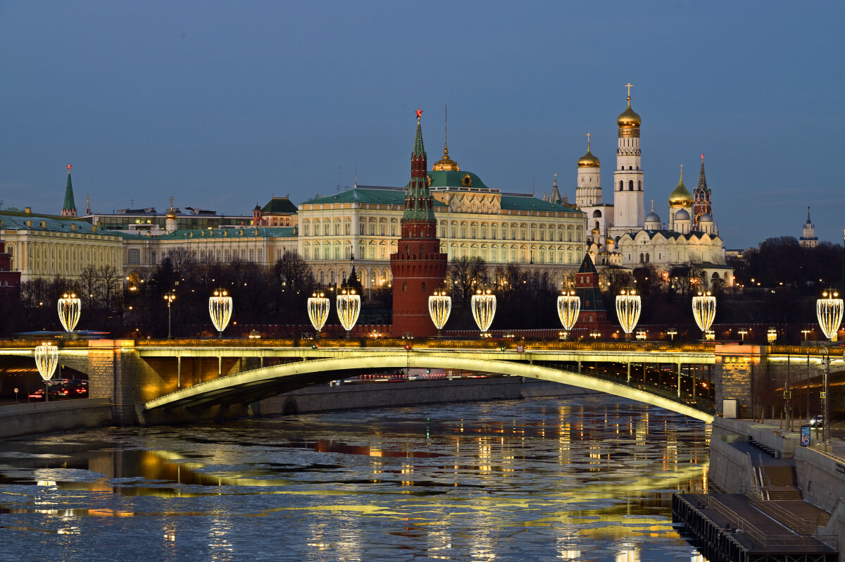 Огни Москвы - Василий Колобзаров Огни Москвы - Василий Колобзаров