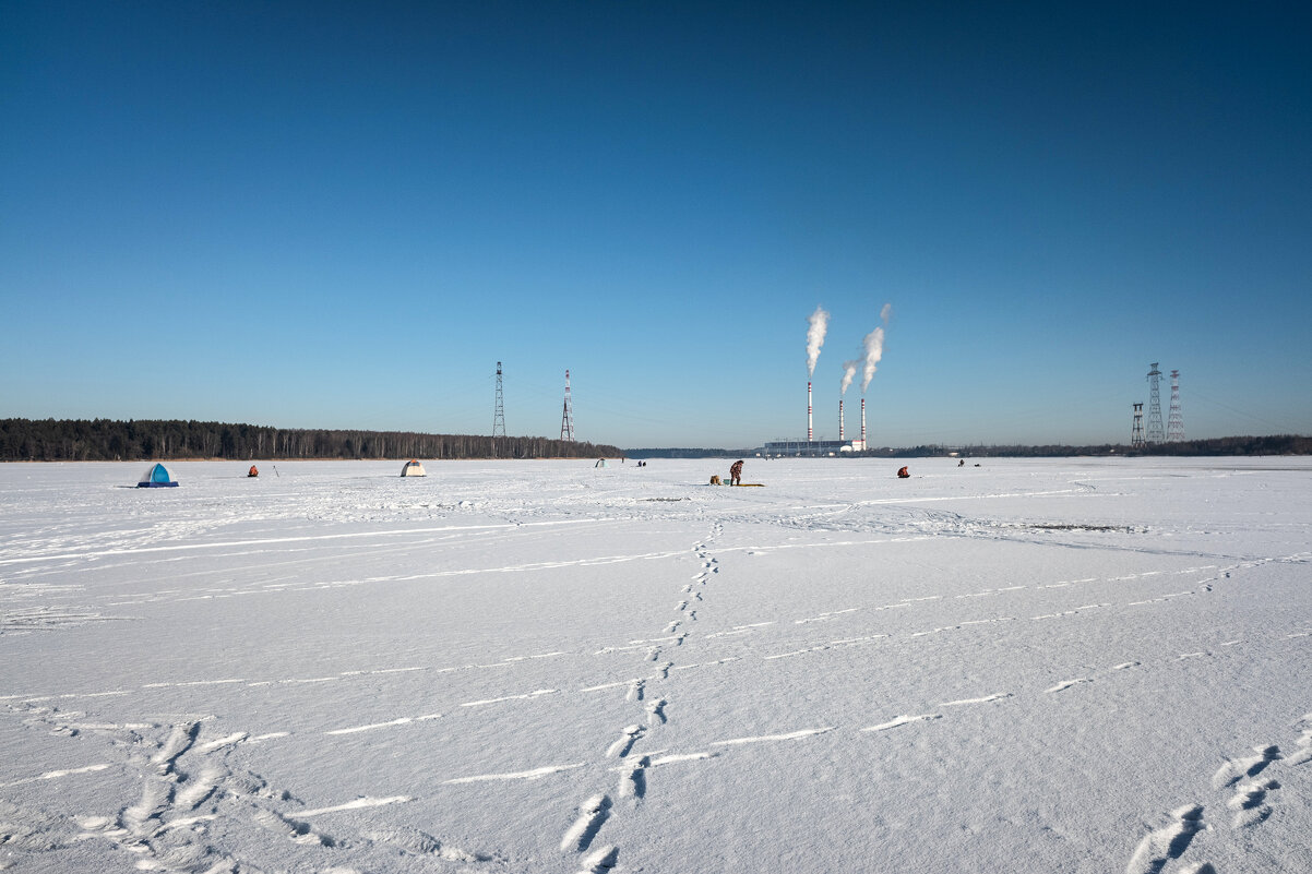 Пейзаж с рыбаками на Волге. - Михаил "Skipper" Пейзаж с рыбаками на Волге. - Михаил "Skipper"