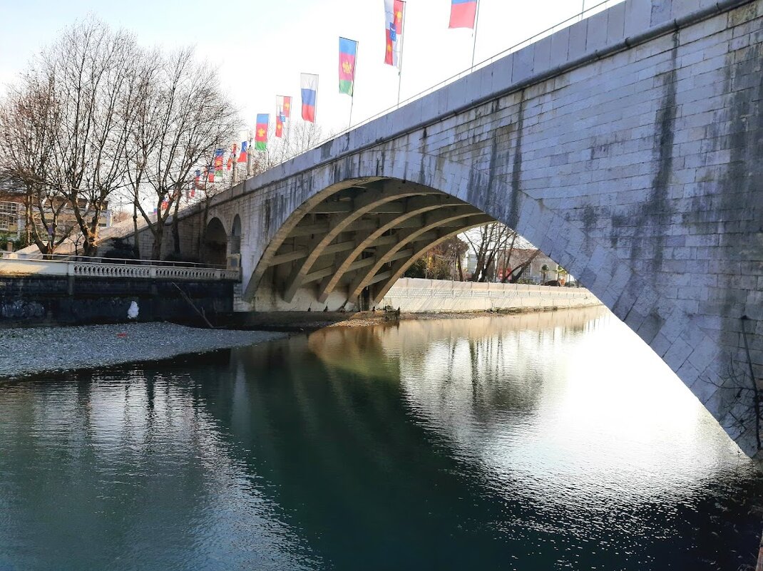 Ривьерский мост - Tata Wolf