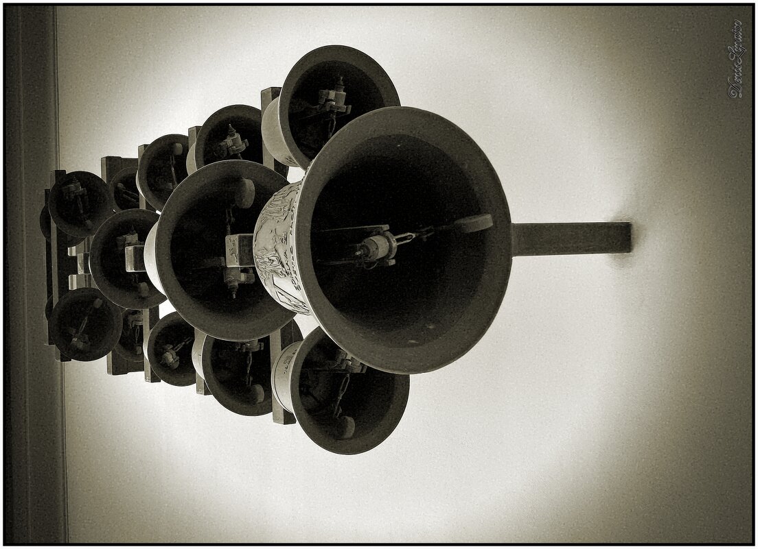 dzvonik2 - Denis Lipatov