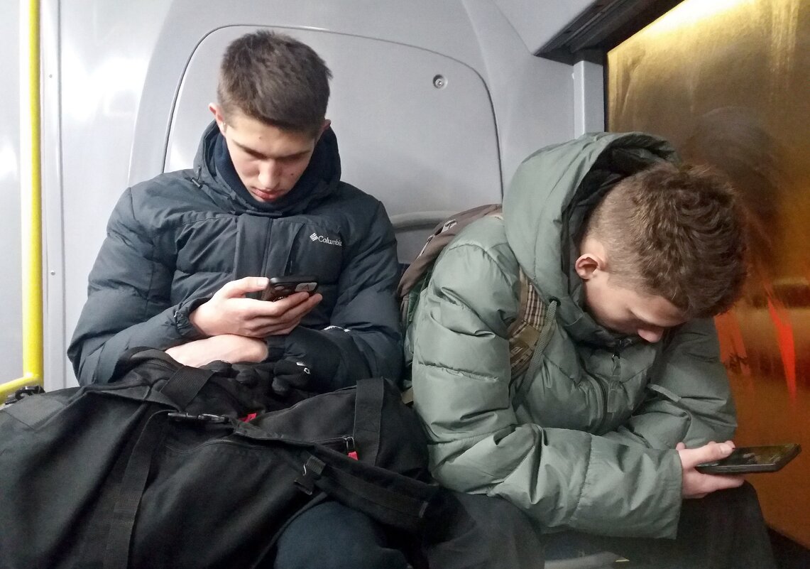 В час пик в автобусе - Galina Solovova В час пик в автобусе - Galina Solovova