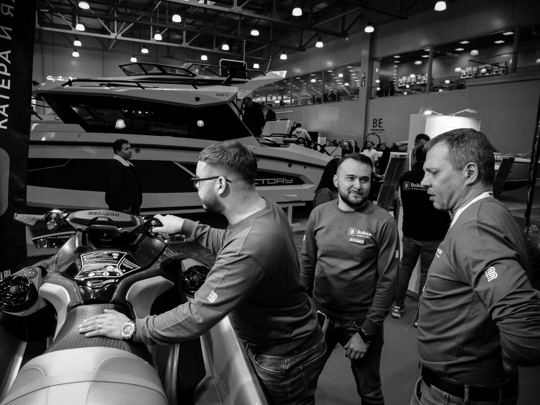 Профессионалы - Сергей Золотавин Профессионалы - Сергей Золотавин