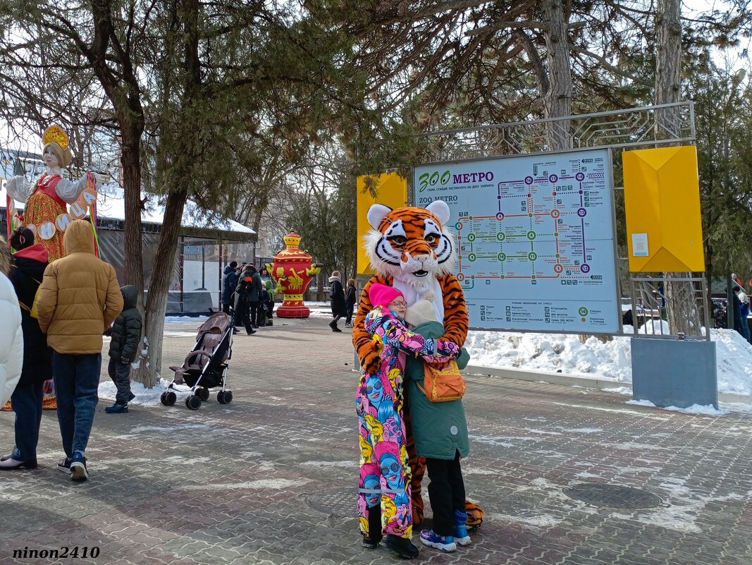 В ростовском зоопарке - Нина Бутко В ростовском зоопарке - Нина Бутко