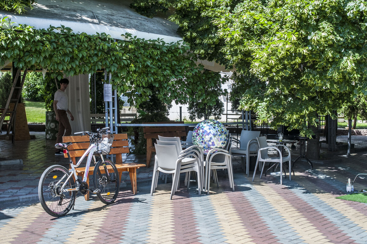 Велосипедъ & диско-шаръ - Коля Лукашов