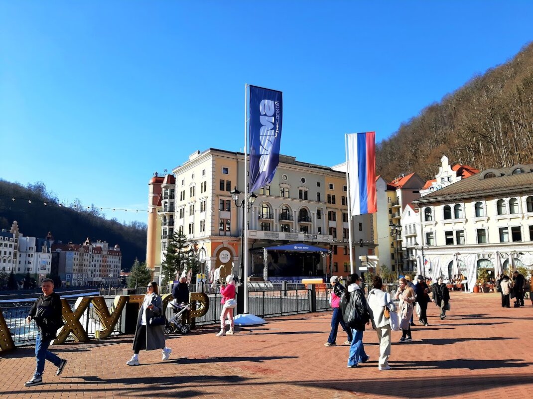 РОЗА ХУТОР - Tata Wolf