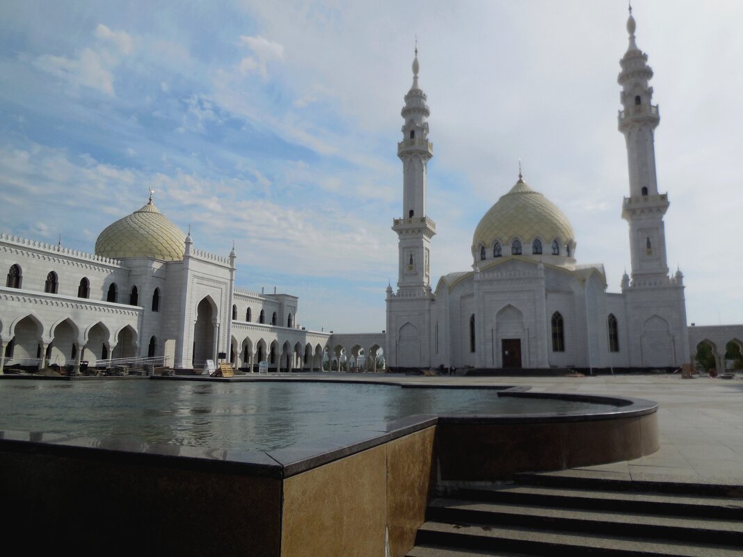 Болгары. Белая мечеть - Надежда 