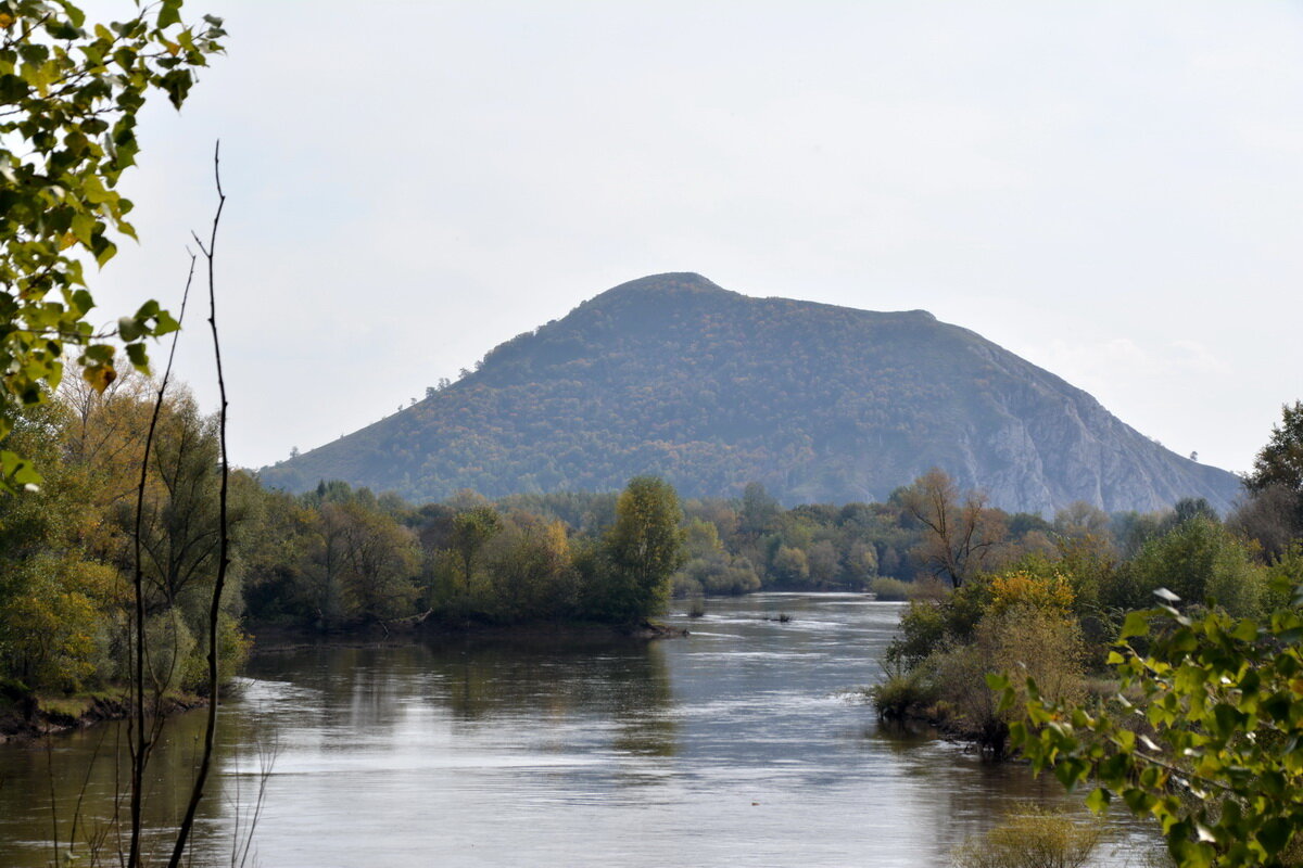 Шихан Юракта́у - Николай Шихан Юракта́у - Николай