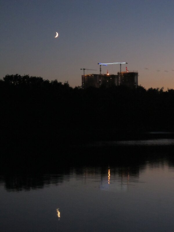 Месяц, краны и вода - Дмитрий Никитин