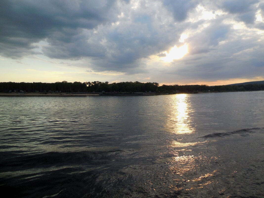 Хмурый день - Надежда Хмурый день - Надежда