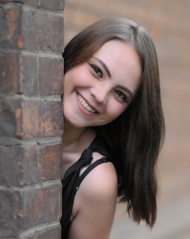 Полина. - Андрей В. Полина. - Андрей В.