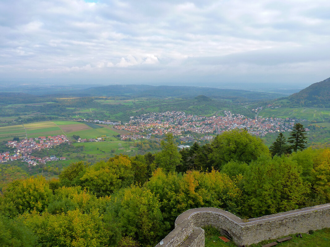 Вид на г. Нойффен - Алексей Просвиряков