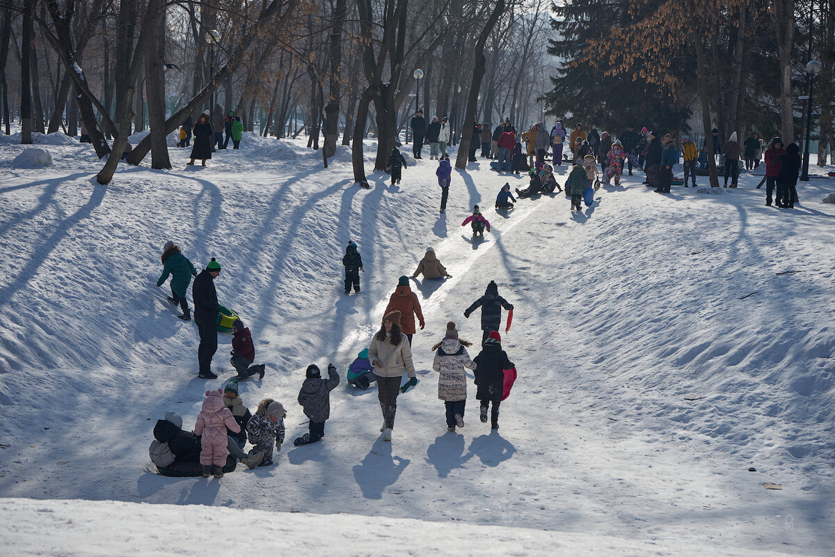 На горке - Олег Манаенков На горке - Олег Манаенков