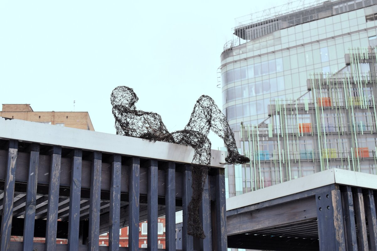 Перезимовал, ждёт солнечных дней. - Татьяна Помогалова Перезимовал, ждёт солнечных дней. - Татьяна Помогалова