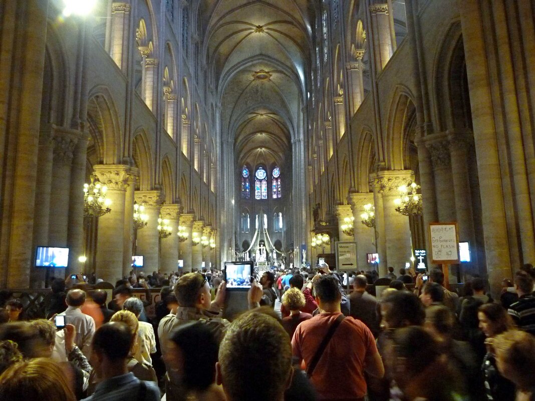 Служба в католическом храме - Мишель71 