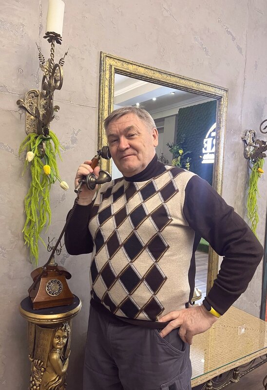 Звонок другу - Андрей Хлопонин Звонок другу - Андрей Хлопонин