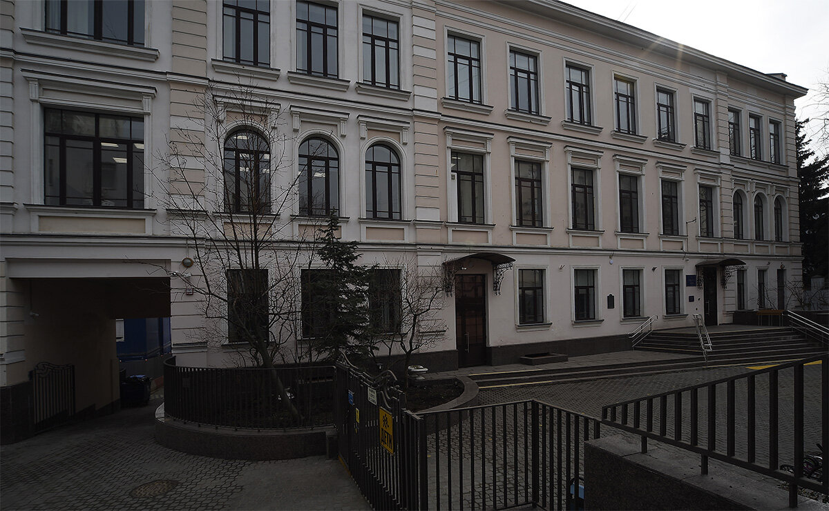 Москва, 2-ой Обыденский пер.9. - Игорь Олегович Кравченко Москва, 2-ой Обыденский пер.9. - Игорь Олегович Кравченко