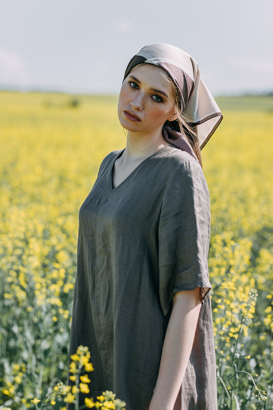 Работница Оля - Алексей Вирусян