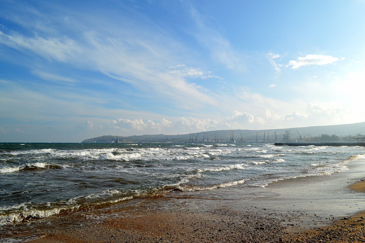 Неспокойно синее море... - Татьяна Лютаева Неспокойно синее море... - Татьяна Лютаева