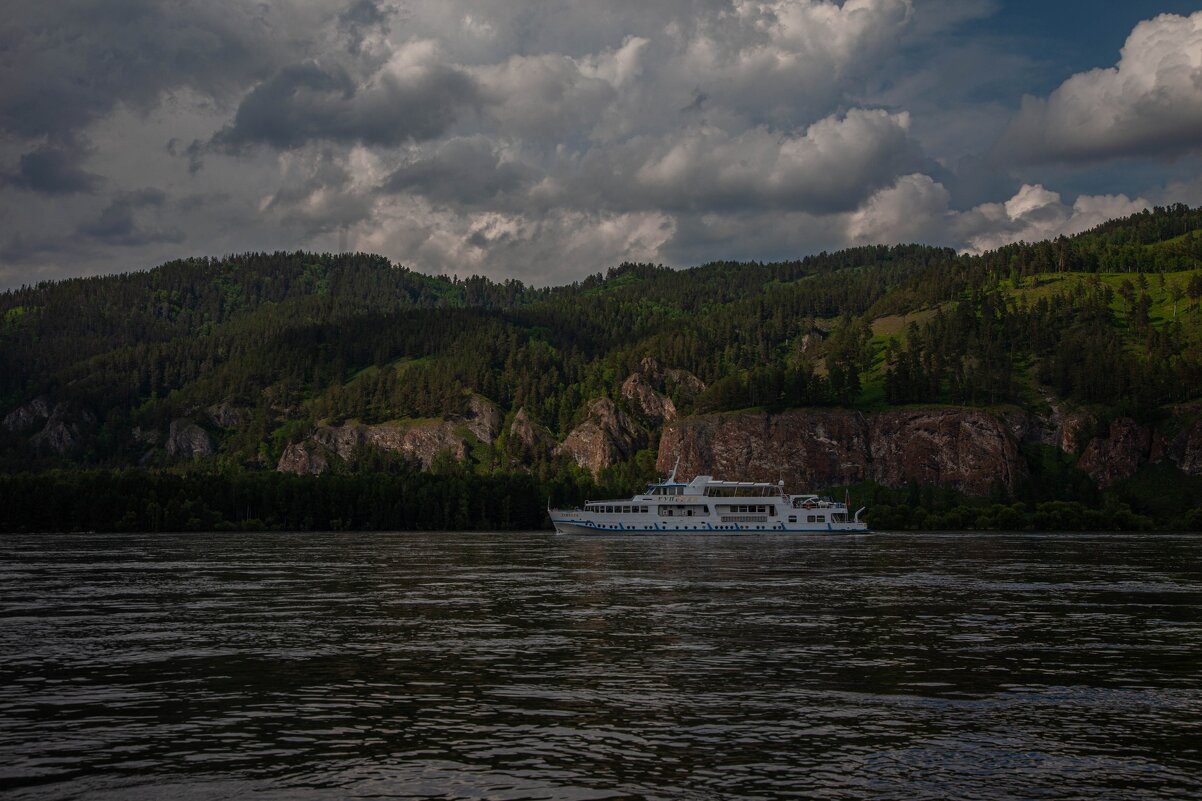 **** - Николай Шерстнев