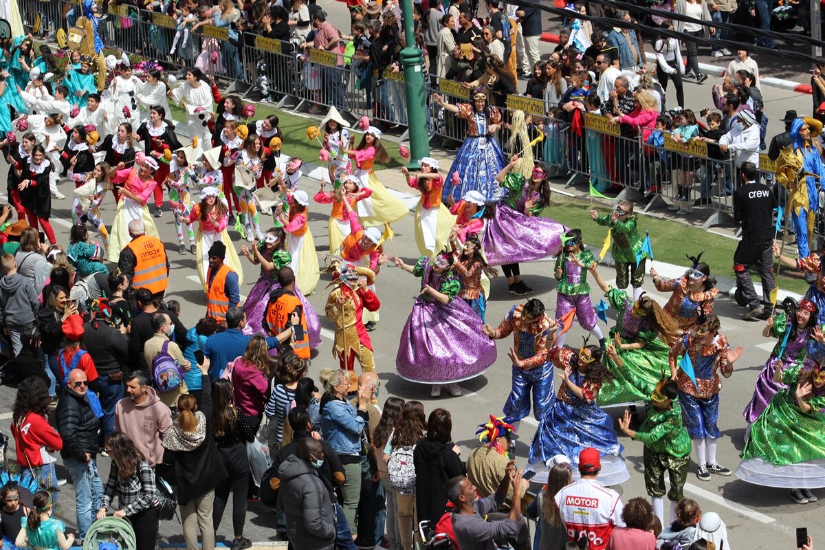 ПУРИМ В РАЗГАРЕ - Анатолий Малобродский ПУРИМ В РАЗГАРЕ - Анатолий Малобродский