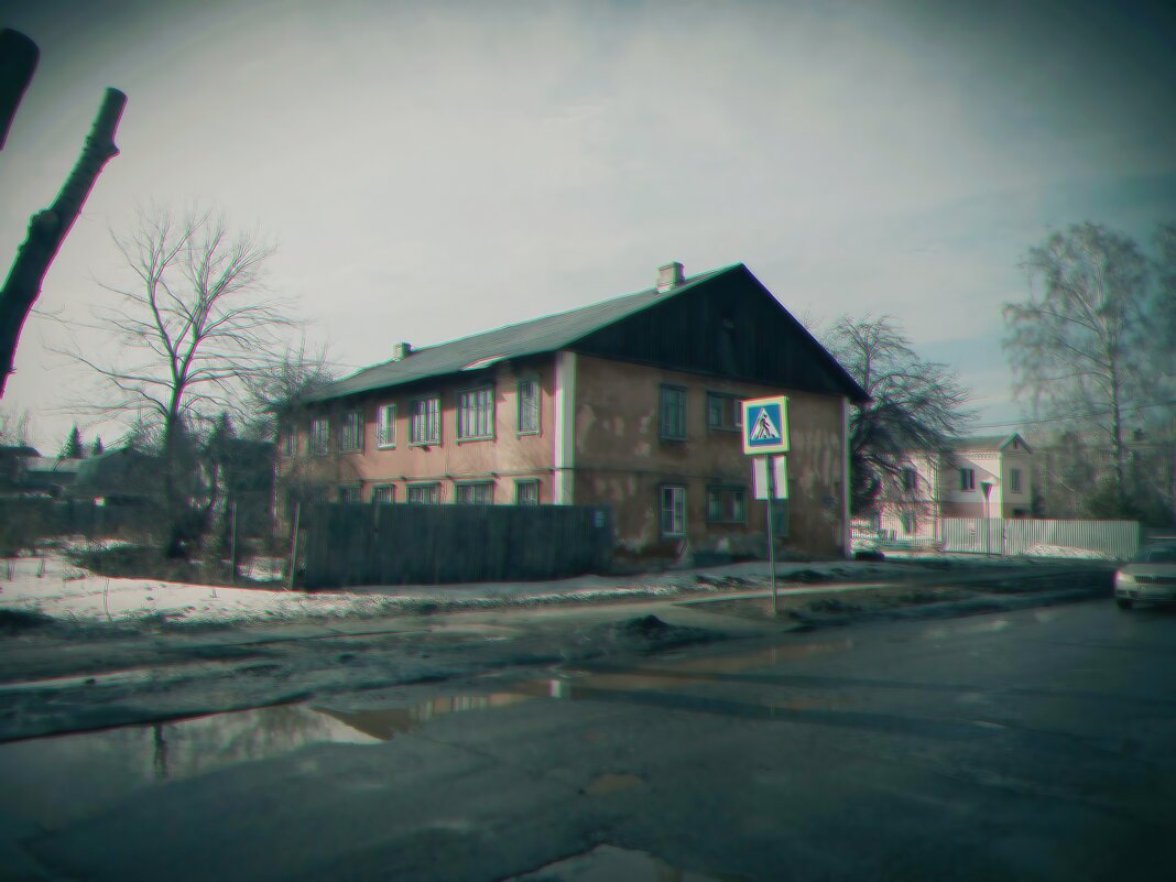 Ещё один барак где живут люди. - Игорь Солдаткин