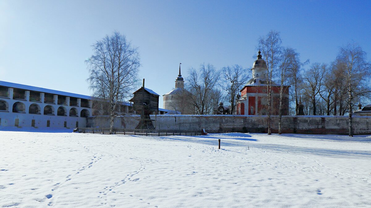 В монастыре. - веселов михаил 