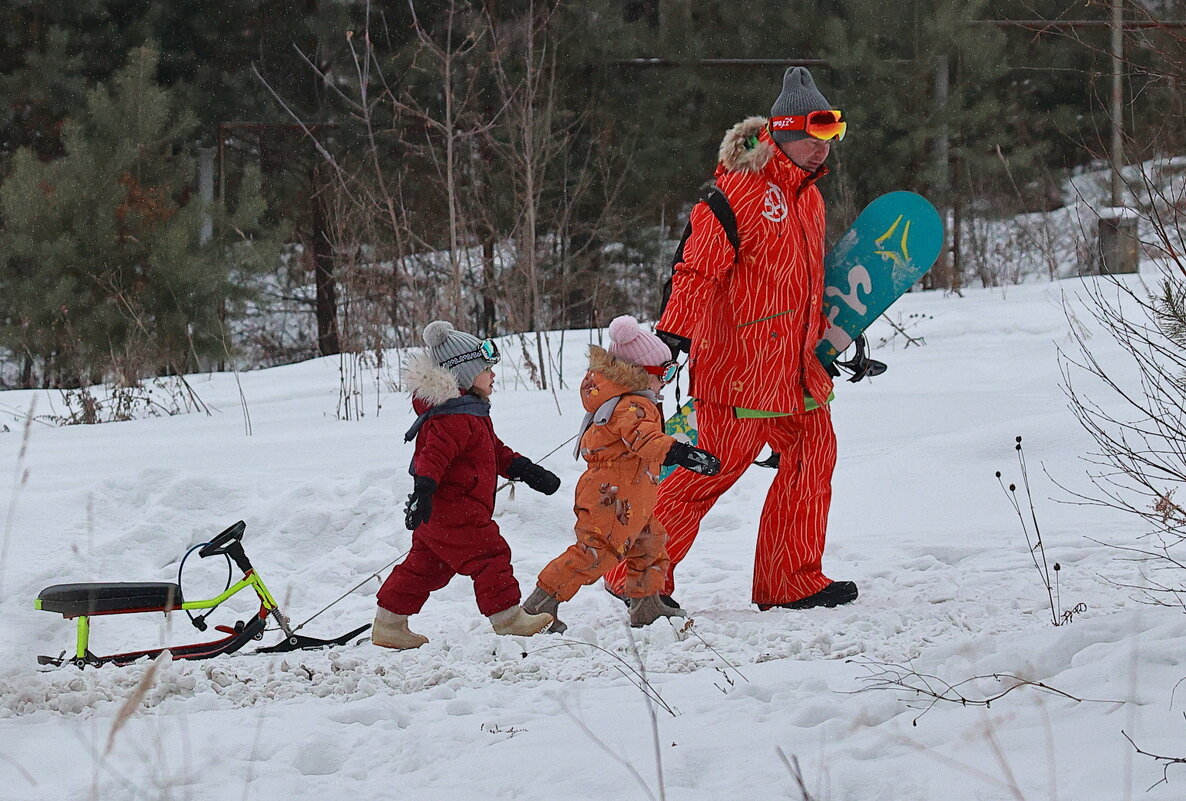 "Кто куда, а мы - кататься..." - Владилен Панченко "Кто куда, а мы - кататься..." - Владилен Панченко