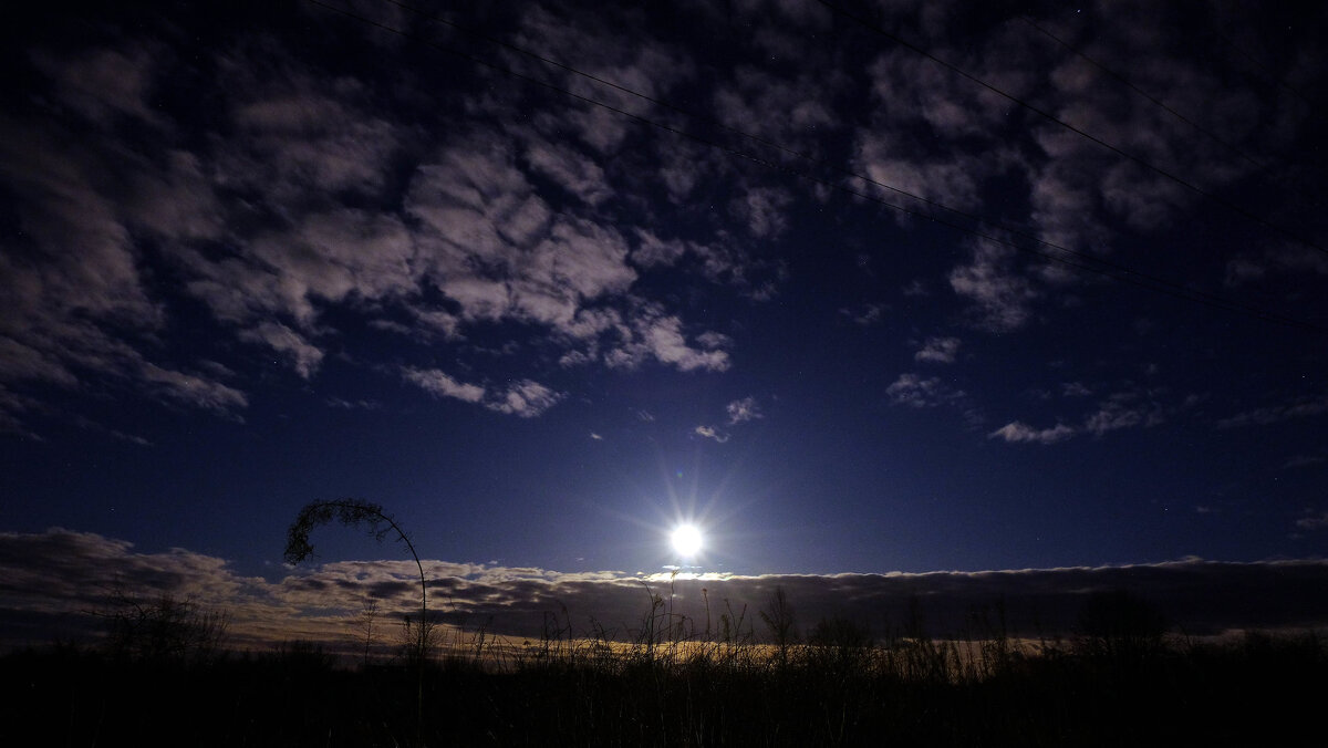 Восход луны - Олег Зоркий