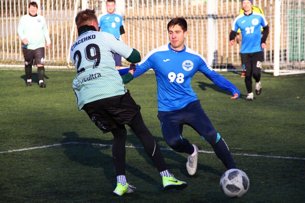 В борьбе за мяч - Екатерина Шурыгина