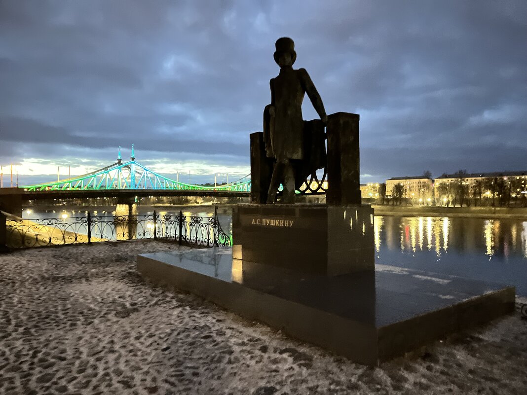 Вечером на набережной ... - Olga Oskolkova