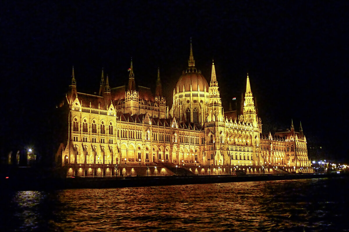 Ночной Будапешт.. /архив 2013/ - igor G. Ночной Будапешт.. /архив 2013/ - igor G.
