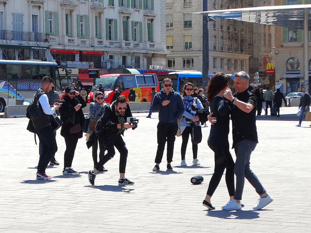 Прохожие, Марсель - svk * Прохожие, Марсель - svk *