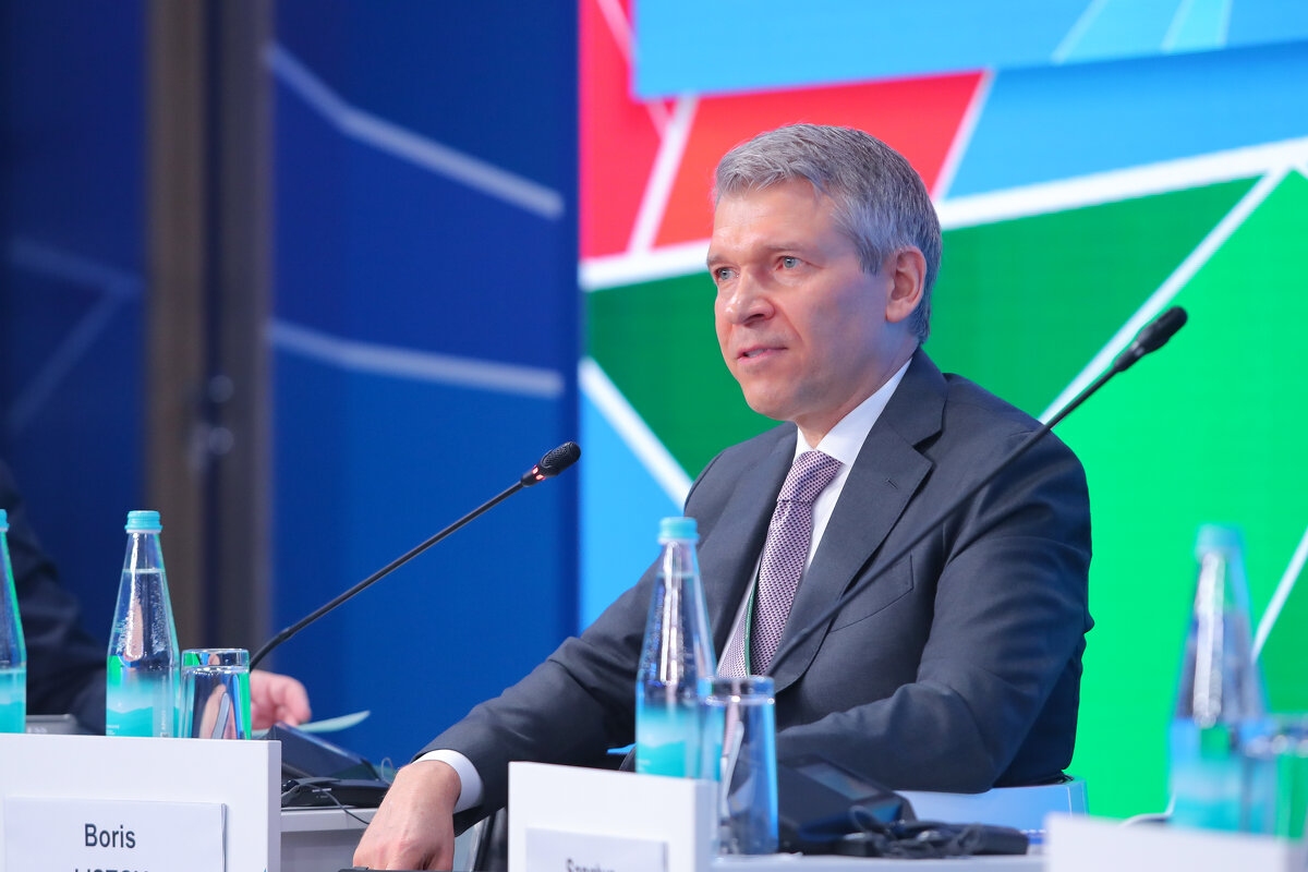 Глава Россельхозбанка Борис Листов - РСХБ | События