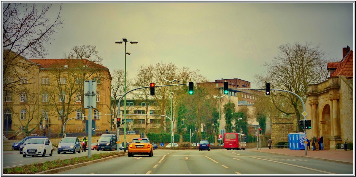 ЦЕНТР ГОРОДА... - Elvira E. ЦЕНТР ГОРОДА... - Elvira E.