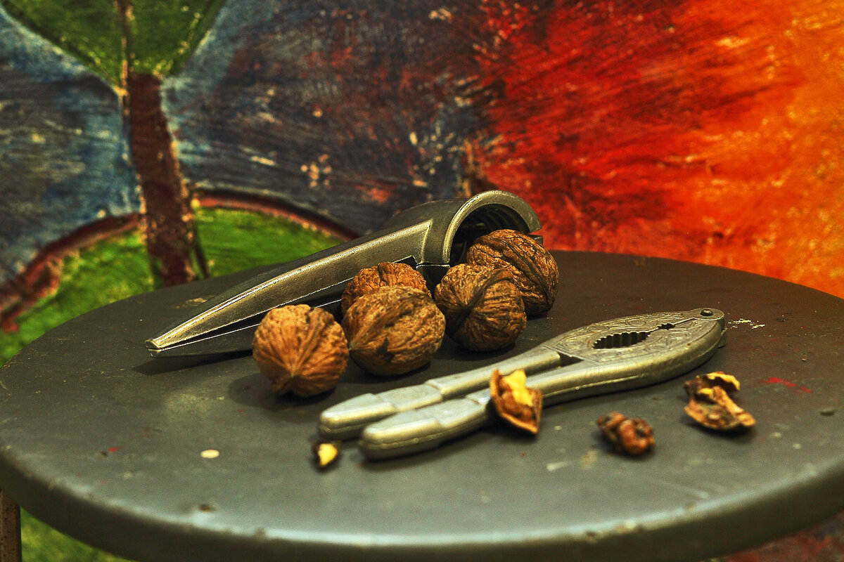 Про орешки - Юрий Гайворонскiий Про орешки - Юрий Гайворонскiий