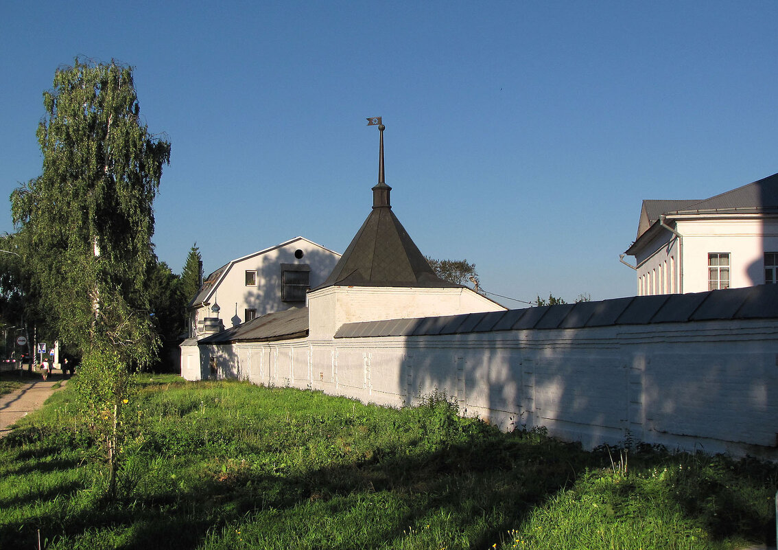 Ограда Боголюбского монастыря - Александр Ильчевский 