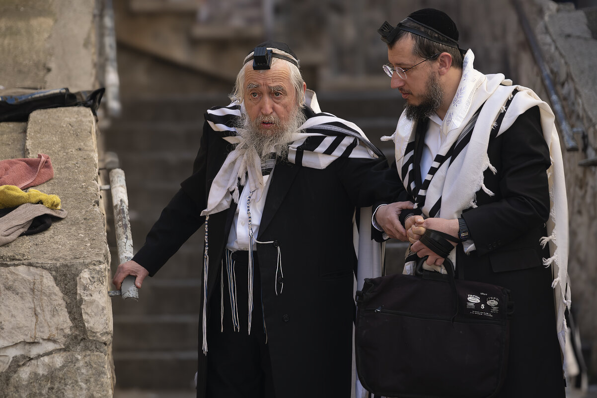 פורים שפיל אין פּאָרטרעטן - Shmual & Vika Retro