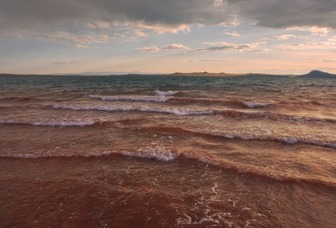 * - Александр Иванов