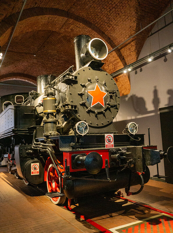 Танк-паровоз - Ирина Соловьёва Танк-паровоз - Ирина Соловьёва