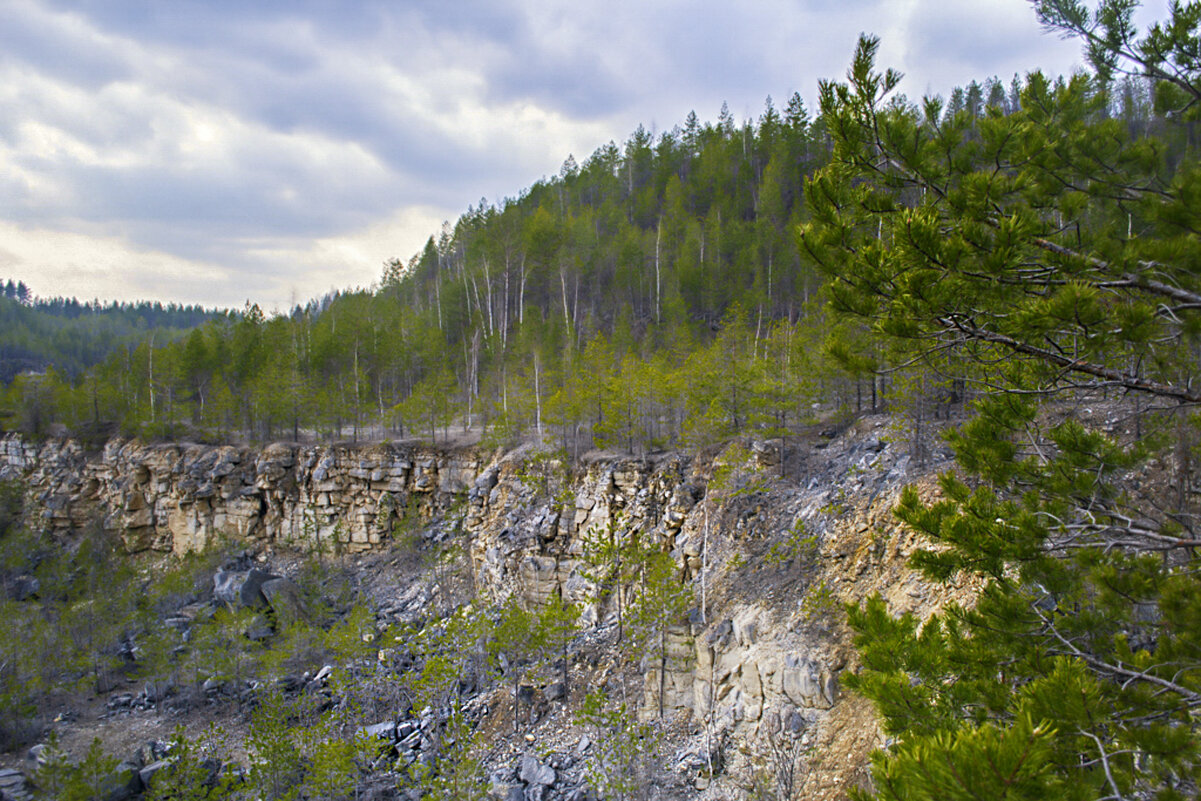 Дюкинские карьеры - Сергей Цветков Дюкинские карьеры - Сергей Цветков