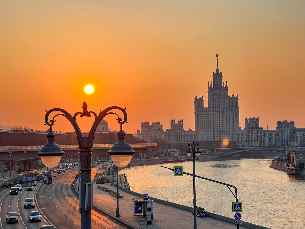 Ранним утром - Алексей Чуркин