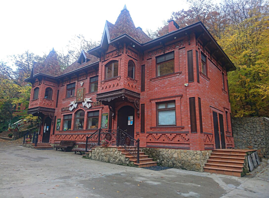 Дом книги - Виктор Мухин Дом книги - Виктор Мухин