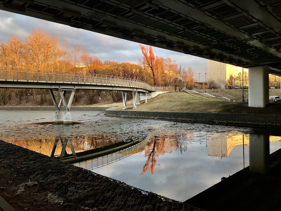 Под мостом. - Любовь Под мостом. - Любовь