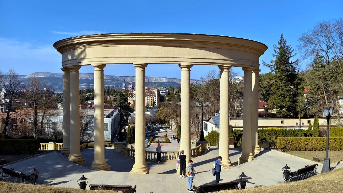 Колоннада - Александр Кондаков Колоннада - Александр Кондаков