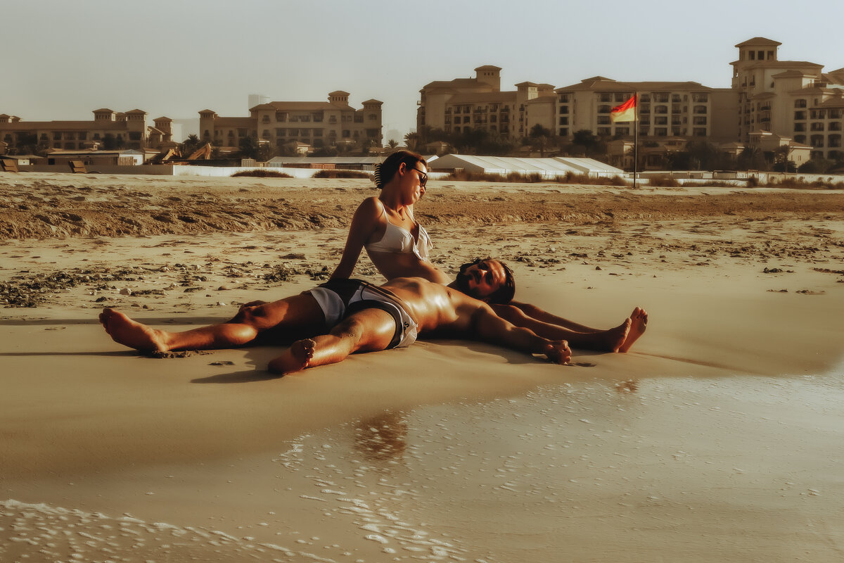 ПЛЯЖНЫЕ ЗАРИСОВКИ - Александр ПЛЯЖНЫЕ ЗАРИСОВКИ - Александр