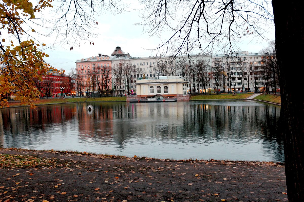 Осень на Патриаршем пруду - Мишель71 Осень на Патриаршем пруду - Мишель71