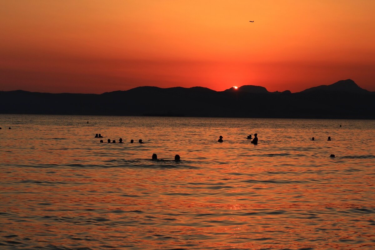 Провожая солнце - Юрий. Шмаков Провожая солнце - Юрий. Шмаков