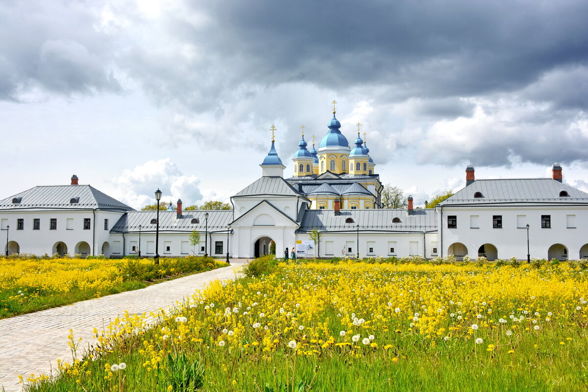 Рождественно-Богородичный монастырь - Леонид Иванчук Рождественно-Богородичный монастырь - Леонид Иванчук