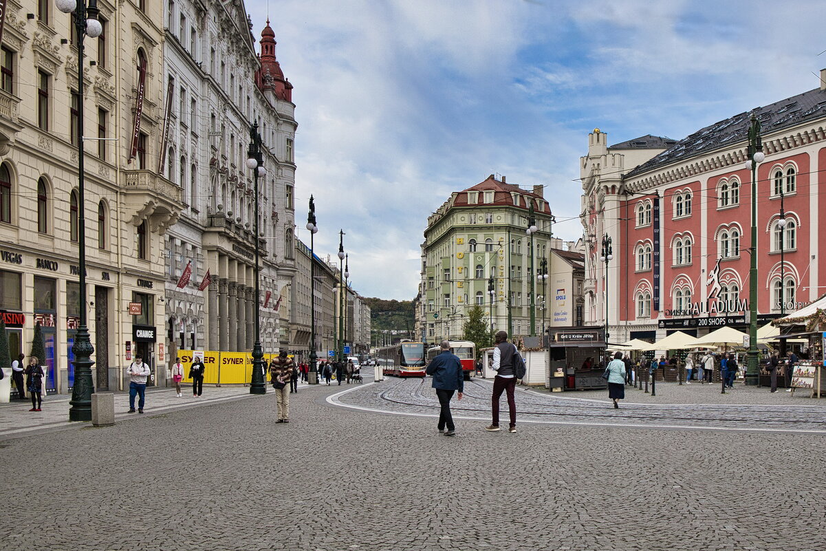 На Пражской улице - Sergey Grim На Пражской улице - Sergey Grim