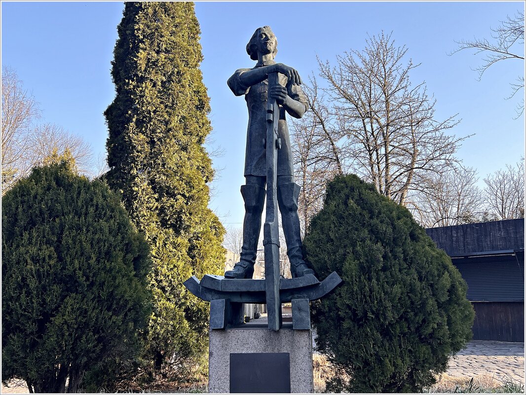 Памятник Петру Первому на острове. - Валерия Комова Памятник Петру Первому на острове. - Валерия Комова